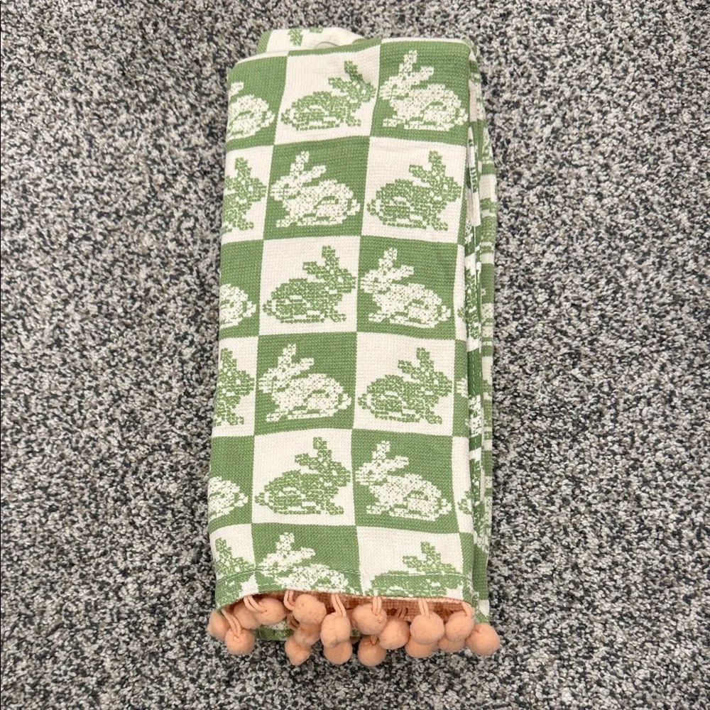NWT Charming Threshold 2-Pack Green Cream and Pink Pom Easter Bunny Hand Towels